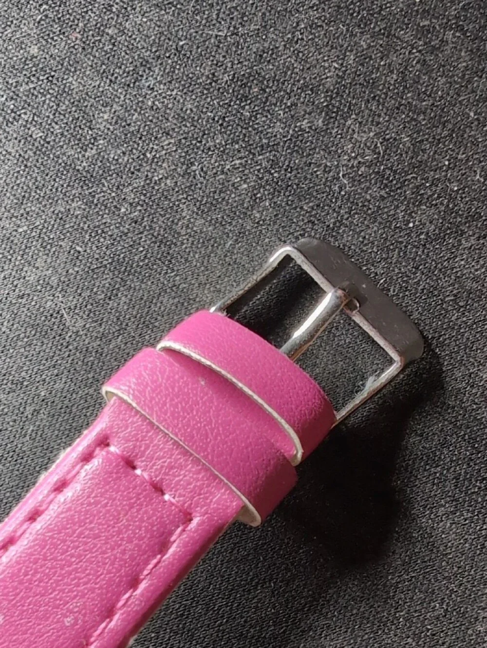 Truce Women's Quartz Wristwatch with Pink Wrist Band